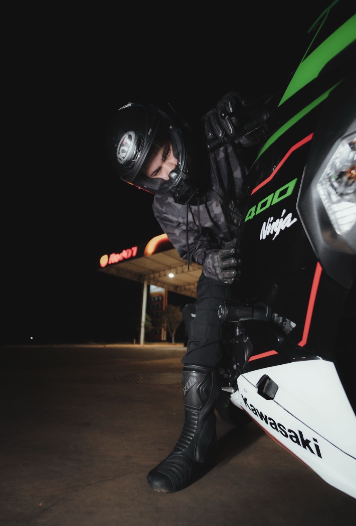 Ensaio fotográfico com motocicleta — foto 07